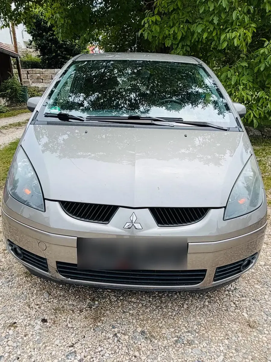 Gebraucht Mitsubishi Colt 95 PS (69 kW) 2008 Silber Kleinwagen