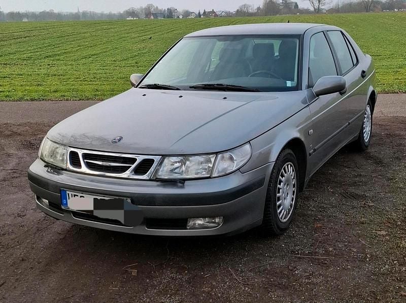 Silber Gebraucht 2002 Saab 9-5 Limousine | 2.700 € - Bild 1/4