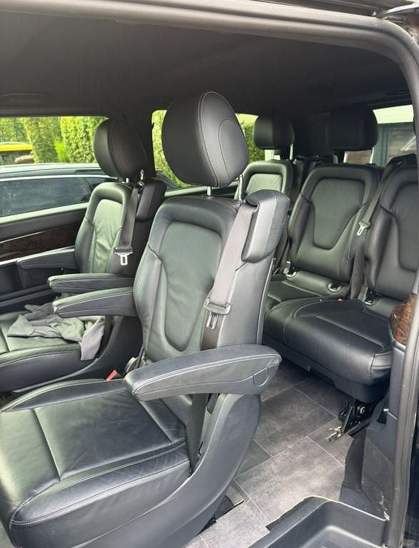 Gebraucht Mercedes V250 Avantgarde Edition 190 PS (139 kW) 2016 Schwarz Van / Kleinbus