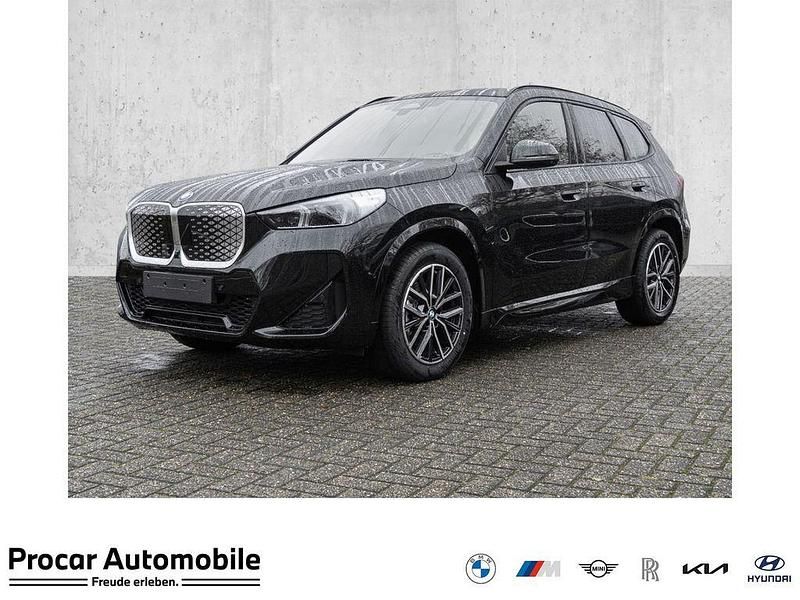 Schwarz Neu 2026 BMW iX1 M Sport SUV | 49.190 € (Guter Preis) - Bild 1/4
