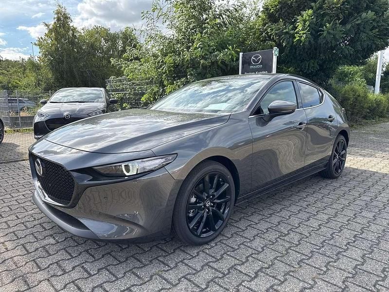 Machine gray Gebraucht 2025 Mazda 3 Exclusive-Line Limousine | 30.280 € (Fairer Preis) - Bild 1/4