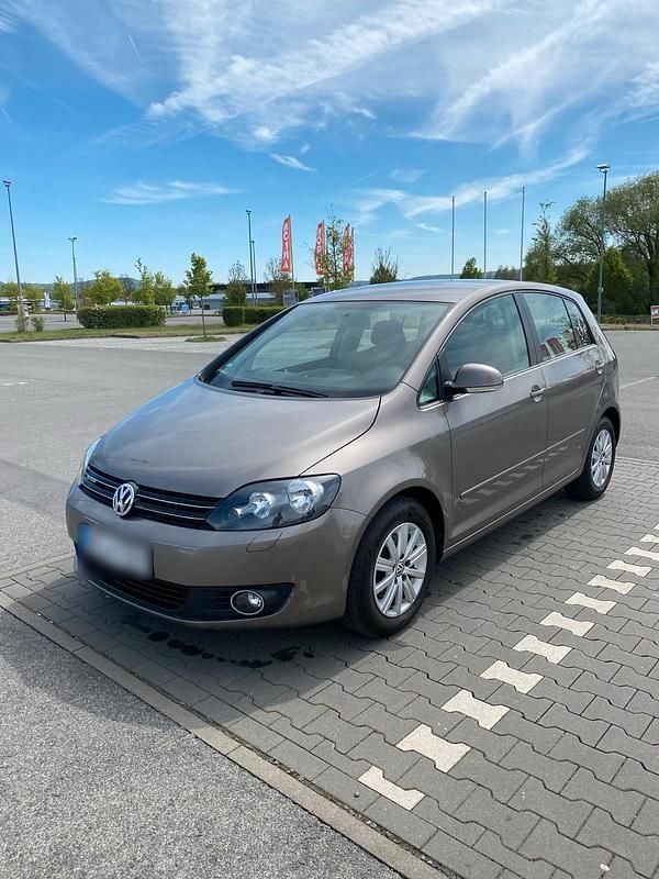 Second-hand VW Golf 110 CP (80 kW) 2011 Maro Monovolum