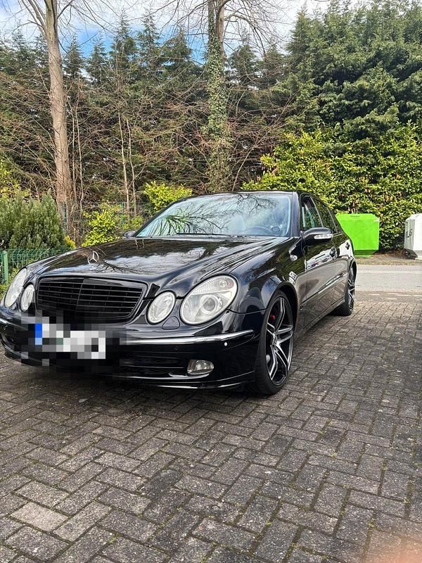 Gebraucht Mercedes E320 224 PS (164 kW) 2005 Schwarz Limousine
