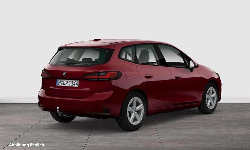 Gebraucht BMW 220 Active Tourer 170 PS (125 kW) 2025 Rot Van / Kleinbus