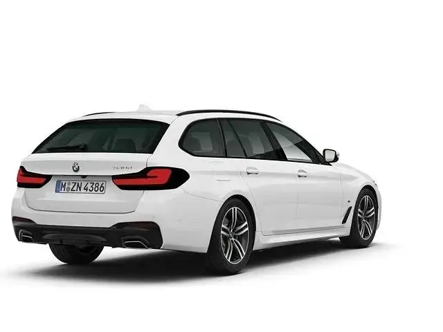 Gebraucht BMW 530 Performance 286 PS (210 kW) 2023 Alpinweiß uni Kombi