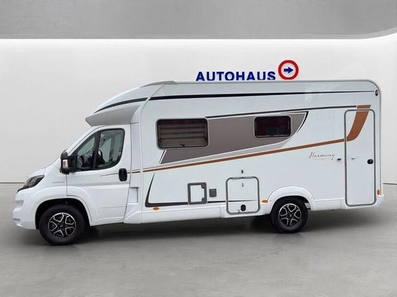 Gebraucht Buerstner Lyseo TD 140 PS (102 kW) 2022 Weiss Van