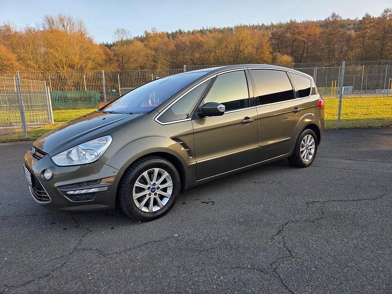 Gebraucht Ford S-MAX S 163 PS (119 kW) 2010 Grün Van / Kleinbus