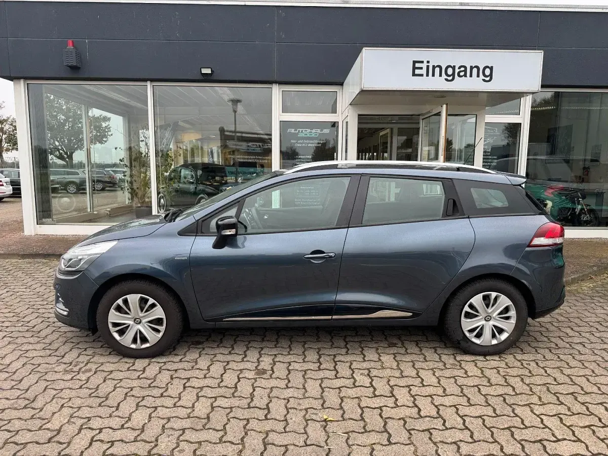 Gebraucht Renault Clio Business 72 PS (52 kW) 2017 Grau Kombi