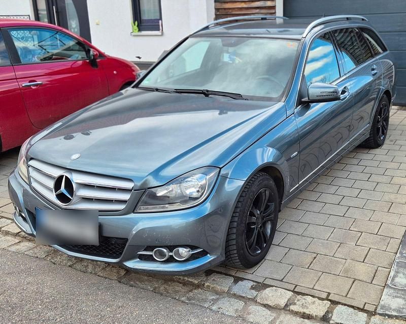 Second-hand Mercedes C250 204 CP (150 kW) 2012 Andere farben Break