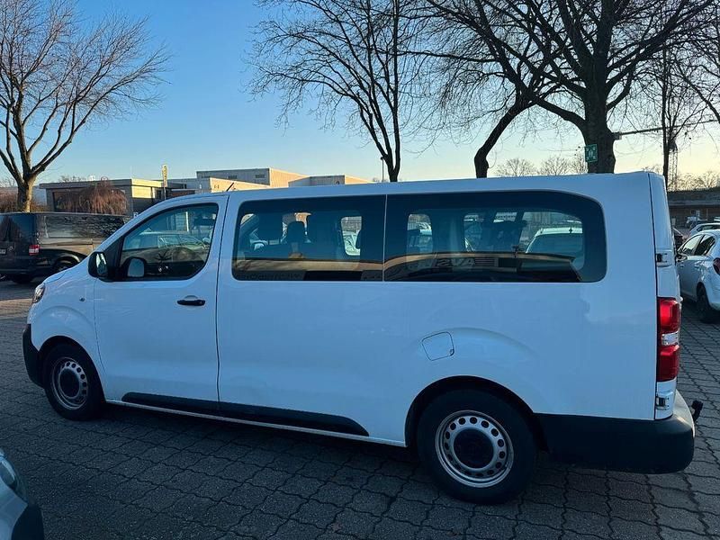 Gebraucht Opel Vivaro 120 PS (88 kW) 2020 White jade Van / Kleinbus
