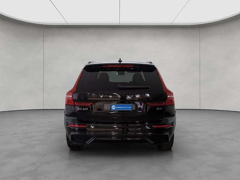 Gebraucht Volvo XC60 Plus 197 PS (144 kW) 2024 Onyx black metallic SUV