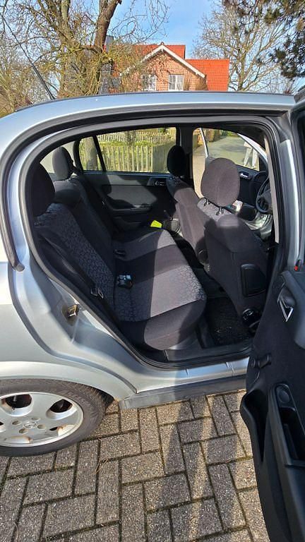 Gebraucht Opel Astra 75 PS (55 kW) 1999 Silber Limousine