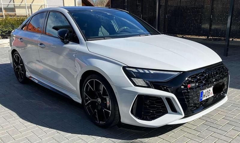 Gebraucht Audi RS3 Premium 400 PS (294 kW) 2023 Weiß Limousine