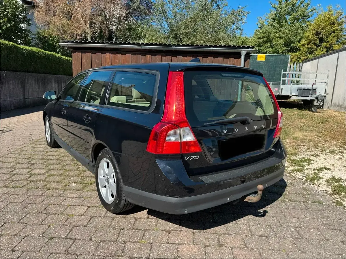 Gebraucht Volvo V70 136 PS (100 kW) 2009 Schwarz Kombi