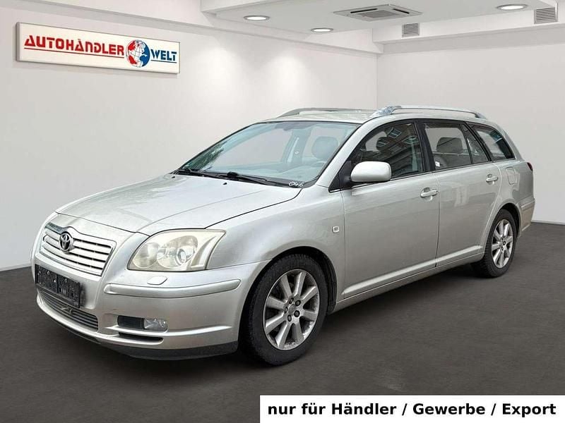 Silber Gebraucht 2004 Toyota Avensis Executive Kombi | 1.999 € (Guter Preis) - Bild 1/3