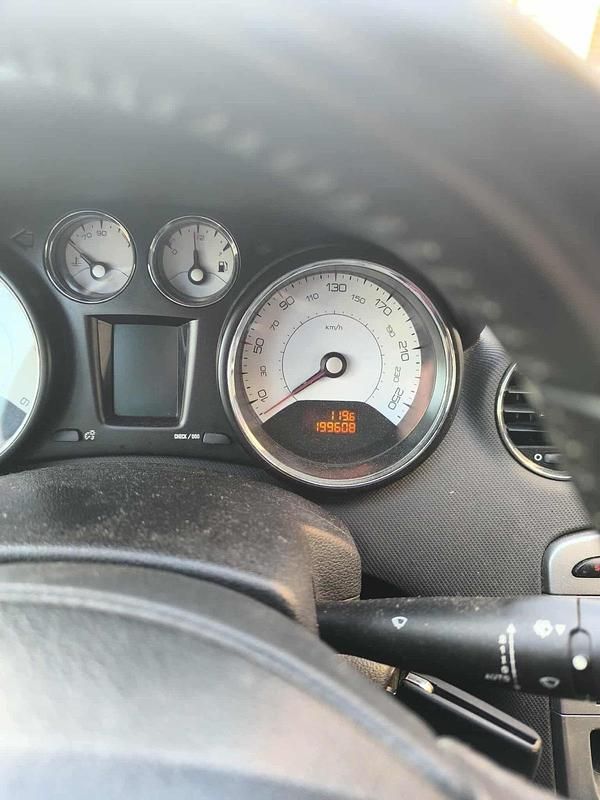 Grau Gebraucht 2012 Peugeot 308 Kombi | 3.500 € (Guter Preis) - Bild 1/4