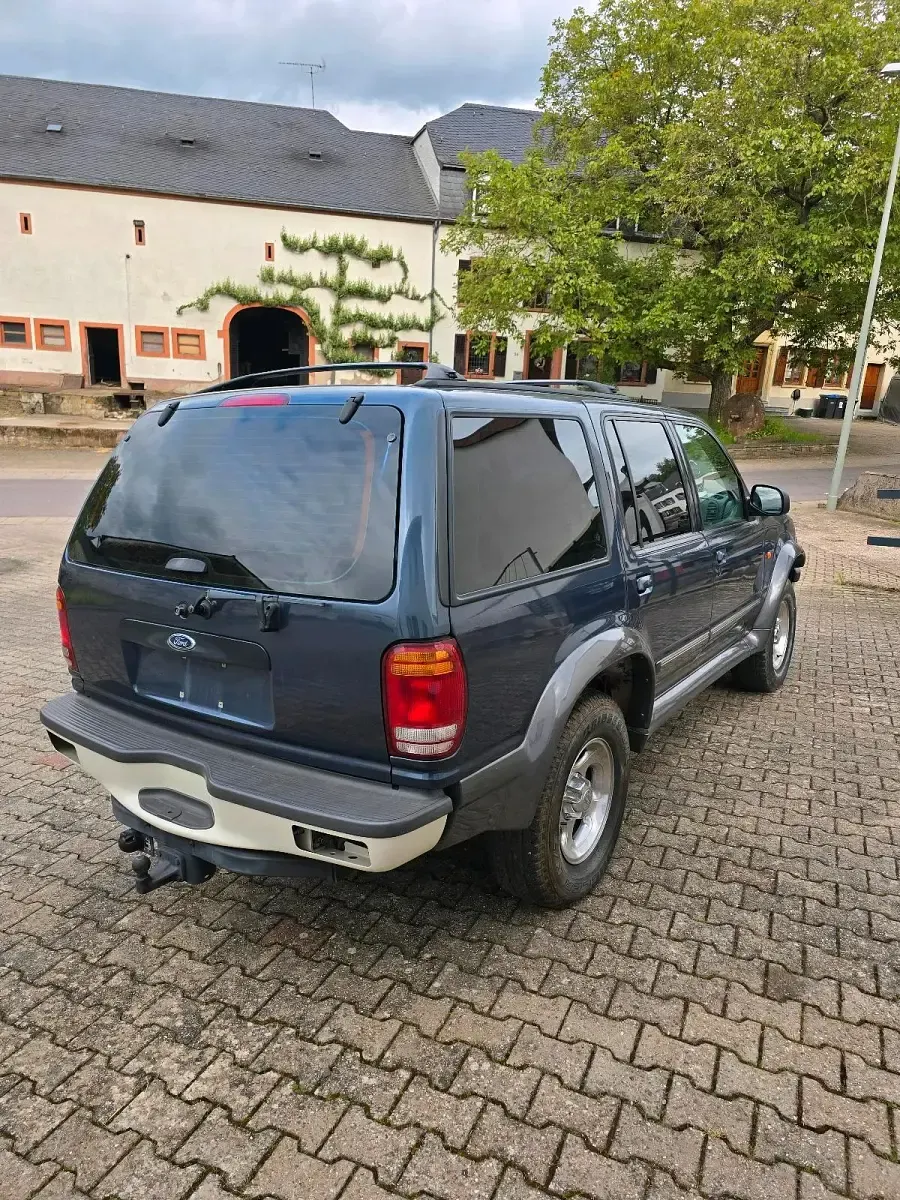 Gebraucht Ford Explorer 207 PS (152 kW) 1998 Blau SUV