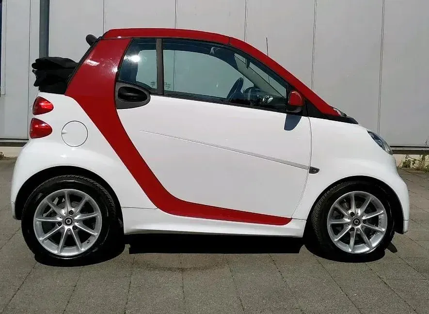 Gebraucht Smart ForTwo Cabrio 71 PS (52 kW) 2015 Weiß Cabrio