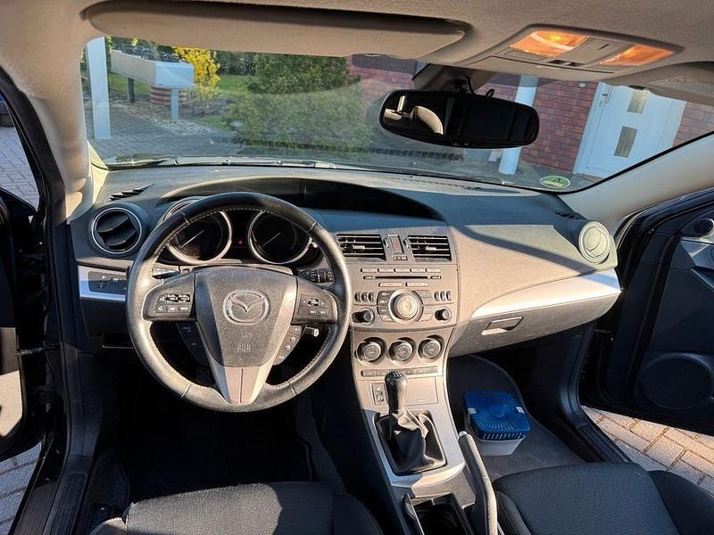 Gebraucht Mazda 3 Active Plus 105 PS (77 kW) 2011 Schwarz Limousine