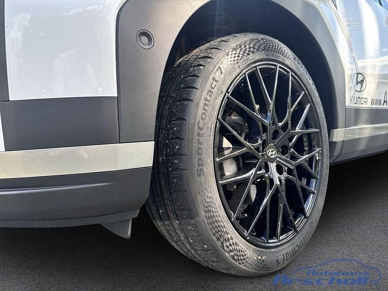 Gebraucht Hyundai Santa Fe Intro Edition 215 PS (158 kW) 2025 Weiß SUV