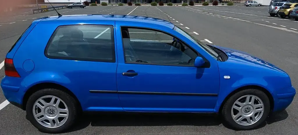 Gebraucht VW Golf IV 75 PS (55 kW) 2000 Blau Limousine