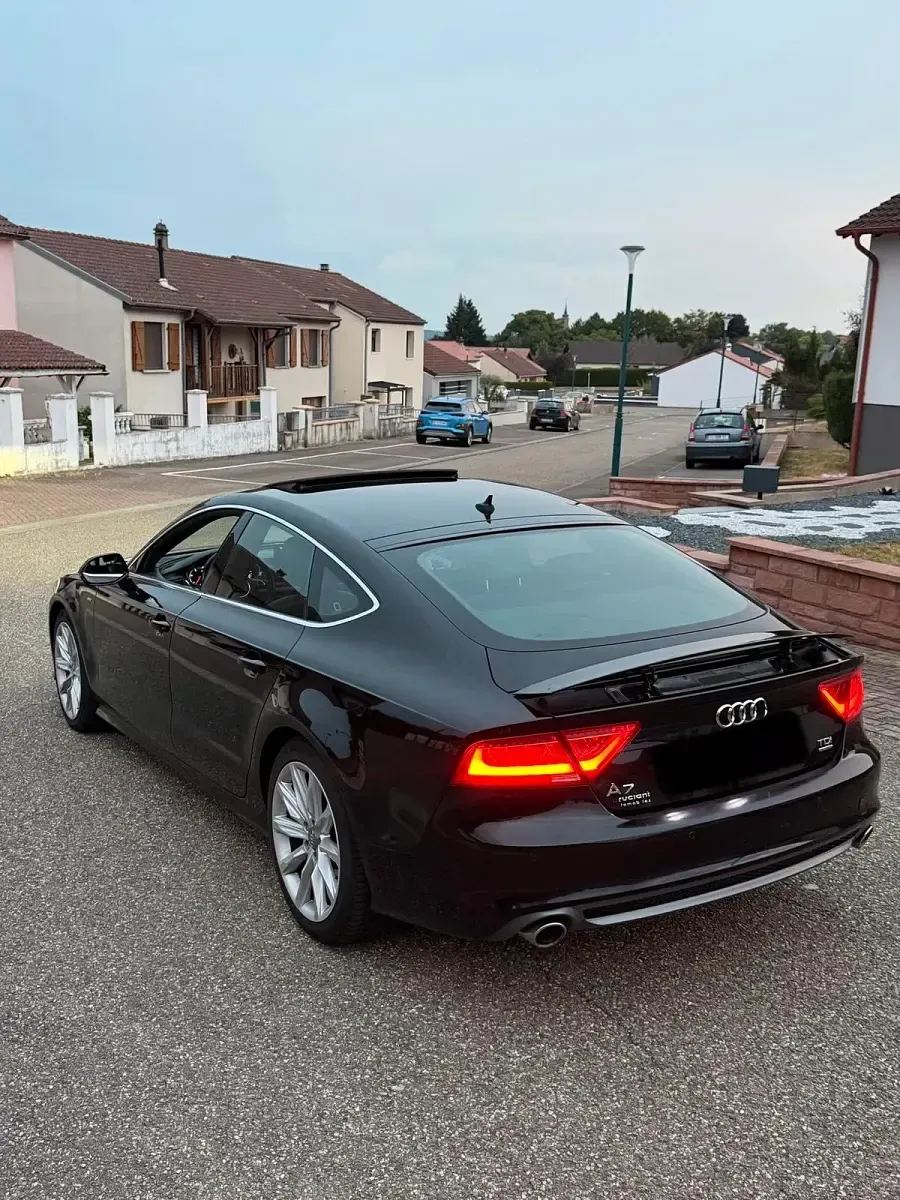 Gebraucht Audi A7 S-Line 245 PS (180 kW) 2014 Schwarz Kleinwagen