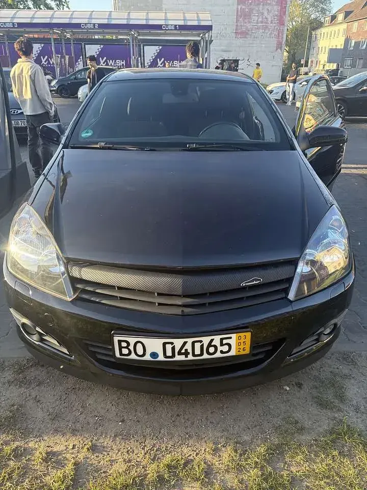 Gebraucht Opel Astra GTC Sport 249 PS (183 kW) 2006 Schwarz Limousine