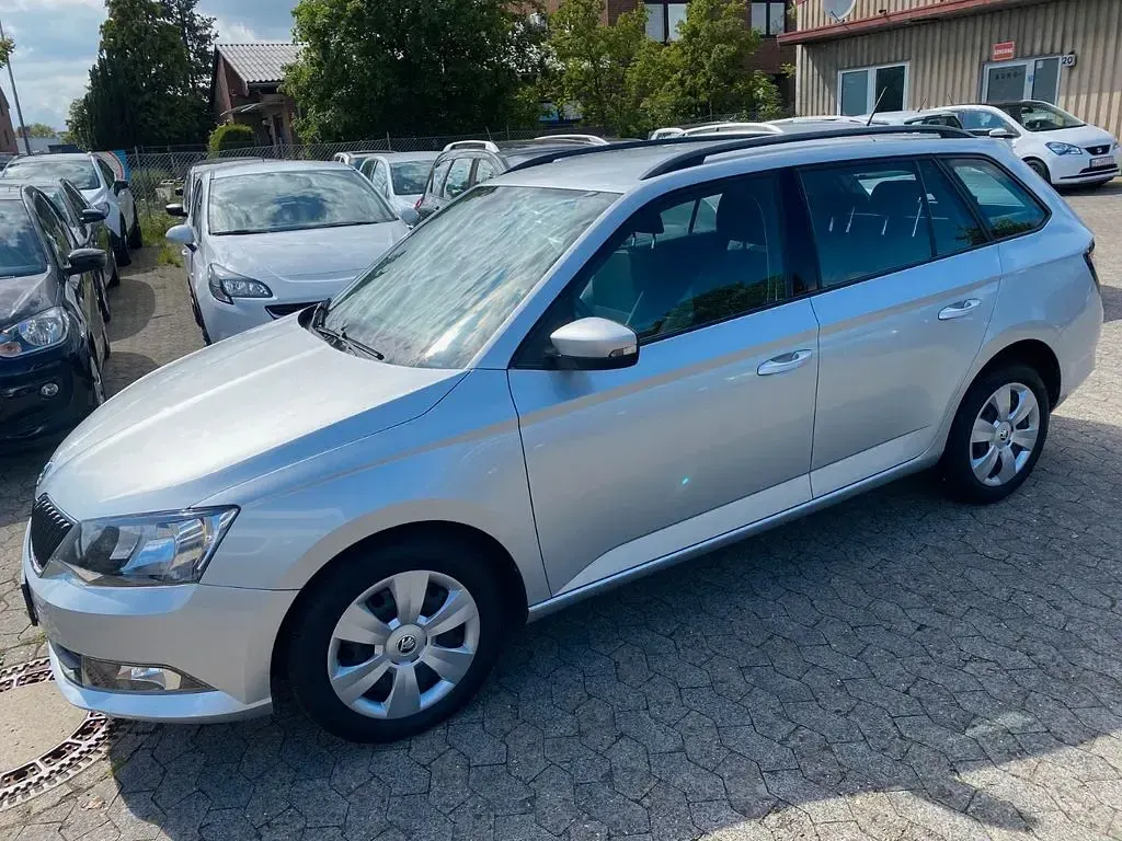 Gebraucht Skoda Fabia Ambition 90 PS (66 kW) 2016 Silber Kombi