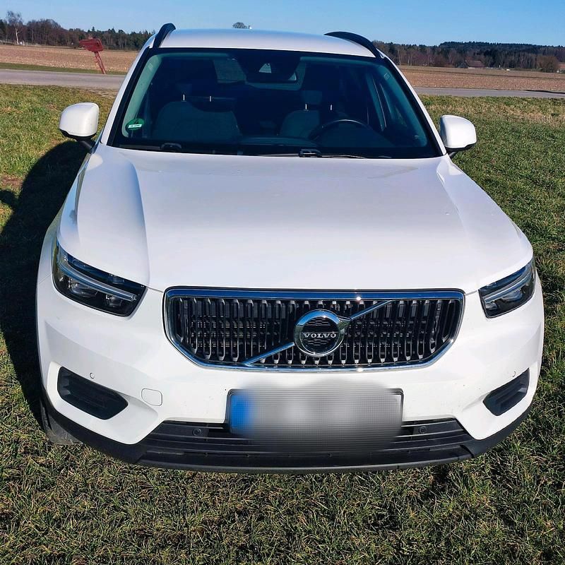 Gebraucht Volvo XC40 150 PS (110 kW) 2018 Weiß SUV