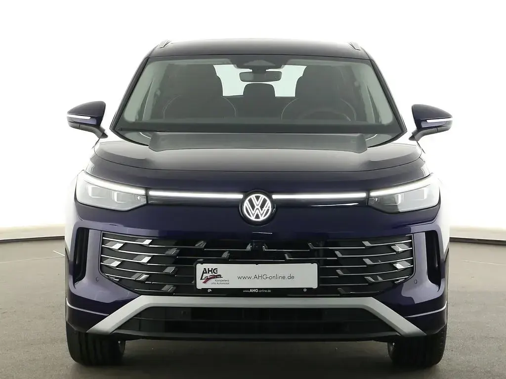 Nowe VW Tayron Elegance 150 KM (110 kW) 2026 Purpurowy SUV