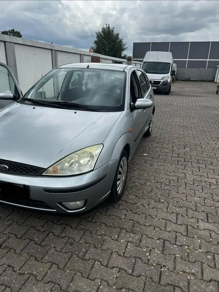 Gebraucht Ford Focus 75 PS (55 kW) 2004 Silber Kleinwagen