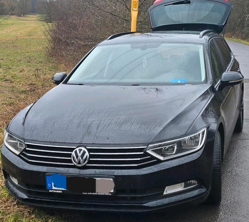 Schwarz Gebraucht 2017 VW Passat Kombi | 12.999 € (Superpreis) - Bild 1/4