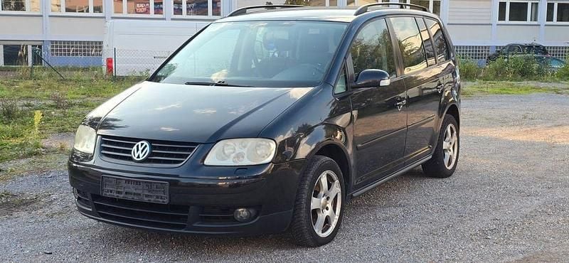 Schwarz Gebraucht 2004 VW Touran Trendline Van / Kleinbus | 1.299 € (Superpreis) - Bild 1/4