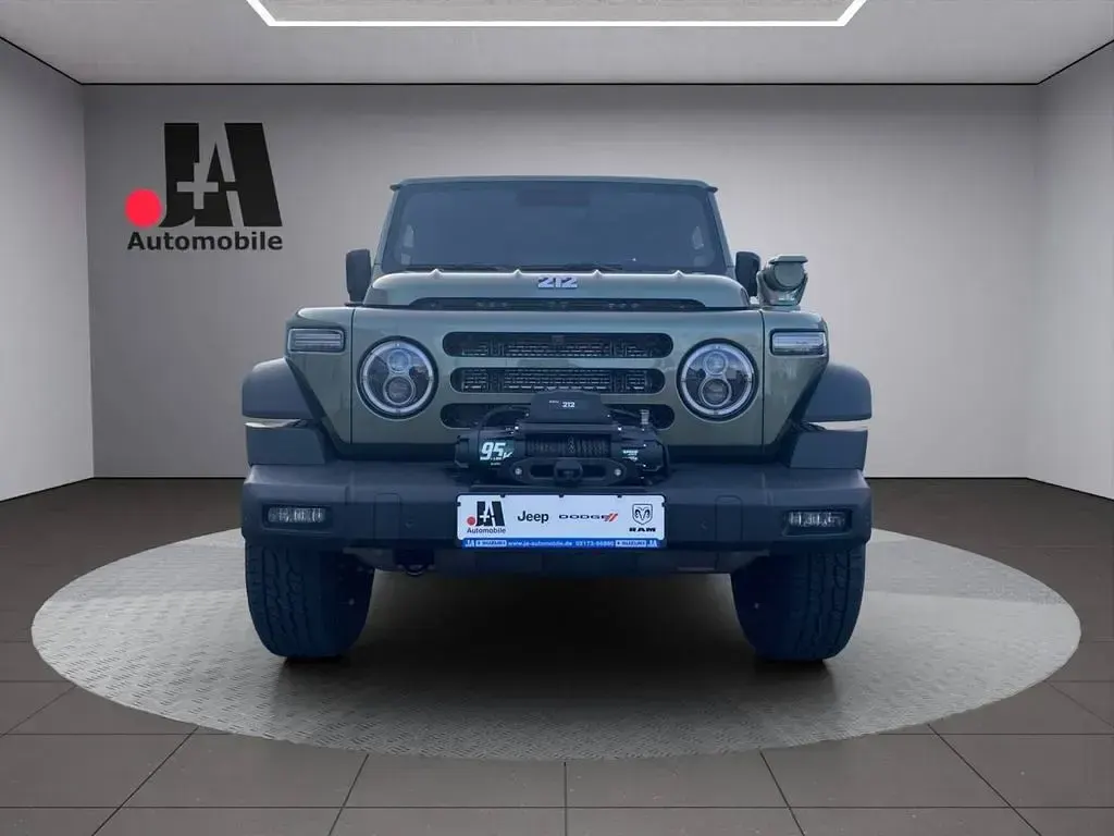 Neu BAW 212 166 PS (122 kW) 2026 Grün SUV