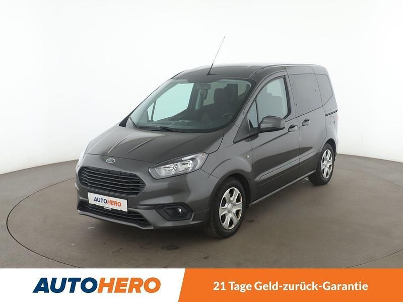 Grau Gebraucht 2022 Ford Tourneo Courier Trend Van / Kleinbus | 17.570 € (Etwas zu teuer) - Bild 1/3