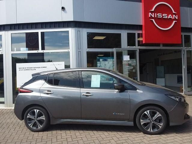 Gebraucht Nissan Leaf N-Connecta 110 kW (150 PS) 2019 Grau Kleinwagen