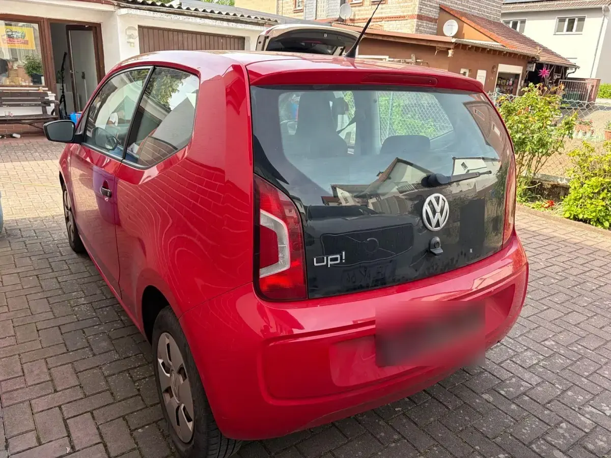Second-hand VW up! move up! 60 CP (44 kW) 2012 Roșu Hatchback