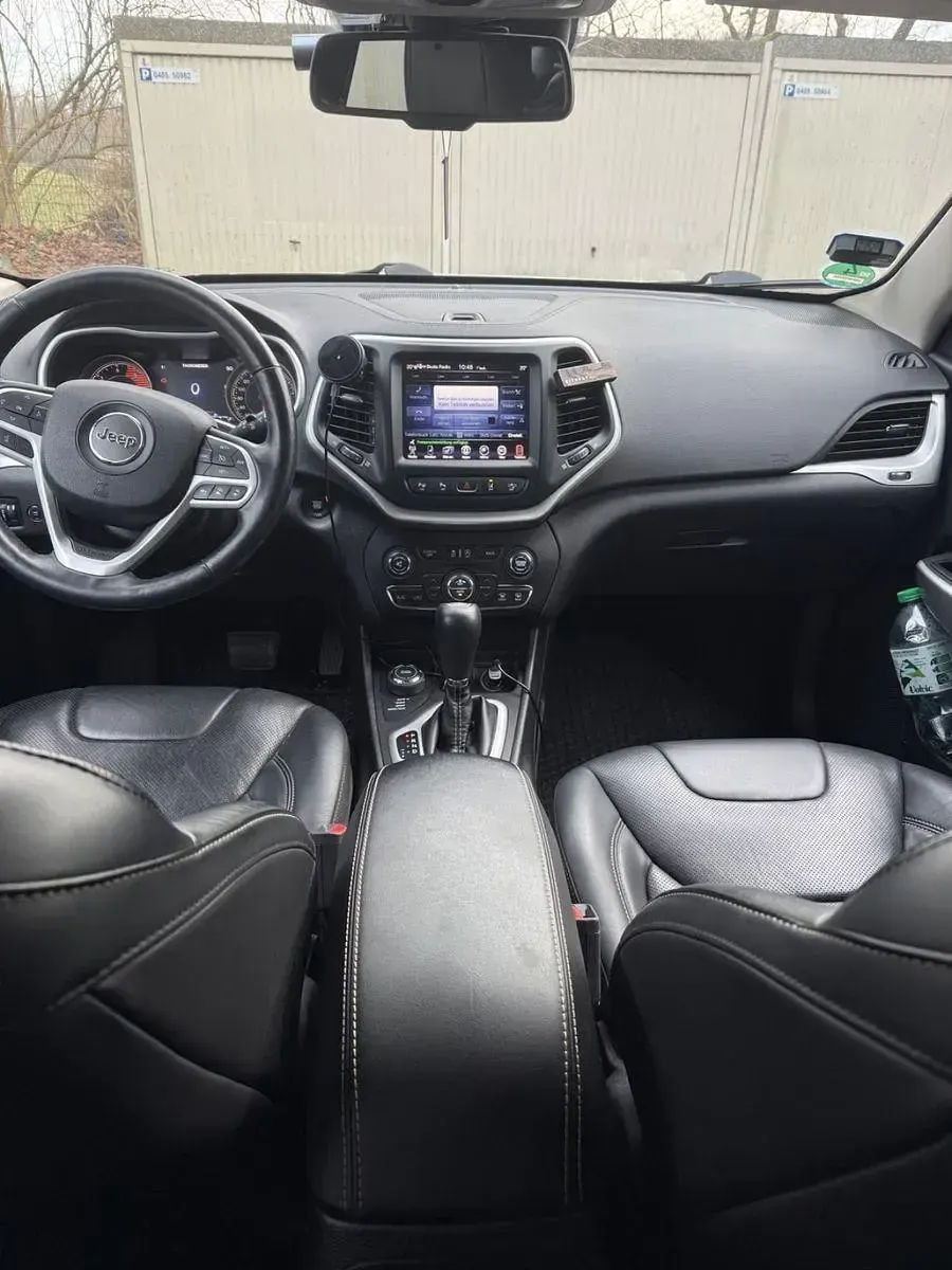 Gebraucht Jeep Cherokee Limited 194 PS (142 kW) 2018 Weiß SUV