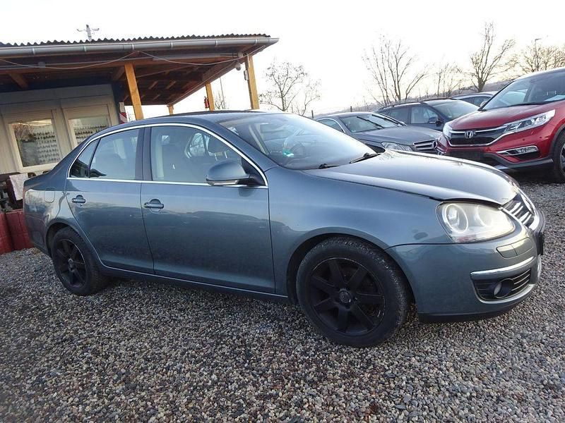 Gebraucht VW Jetta Comfortline 116 PS (85 kW) 2006 Grün Limousine