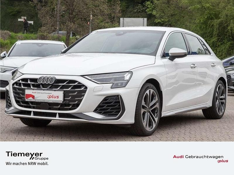 Weiß Gebraucht 2024 Audi S3 Ambiente Limousine | 42.440 € (Superpreis) - Bild 1/4