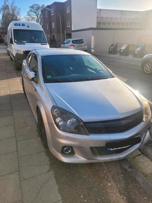 Gebraucht Opel Astra GTC OPC 200 PS (147 kW) 2005 Silber Coupé