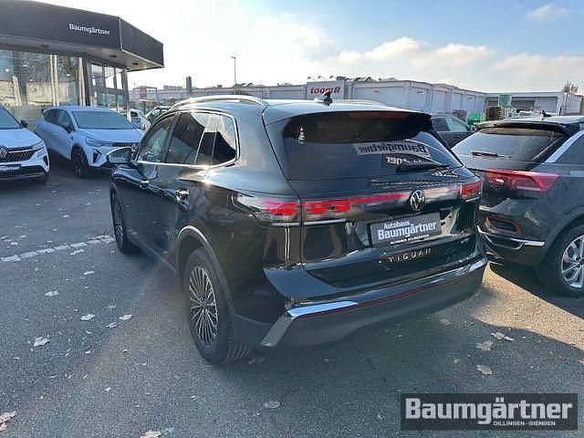 Gebraucht VW Tiguan Elegance 150 PS (110 kW) 2025 Schwarz SUV