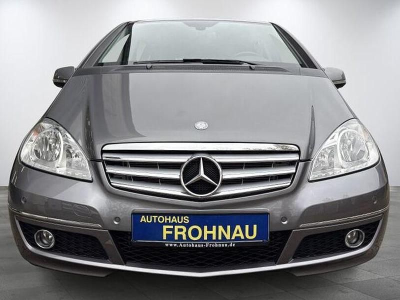Gebraucht Mercedes A160 95 PS (69 kW) 2011 Grau Limousine