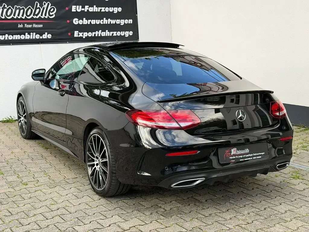 Gebraucht Mercedes C300 AMG 245 PS (180 kW) 2019 Schwarz Coupé
