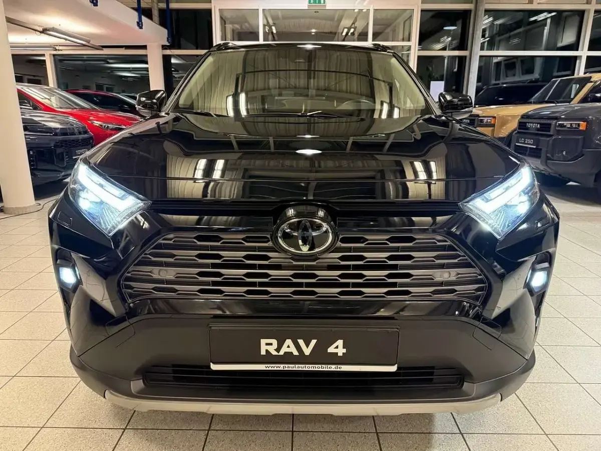 Gebraucht Toyota RAV4 Executive 175 PS (128 kW) 2023 Schwarz SUV