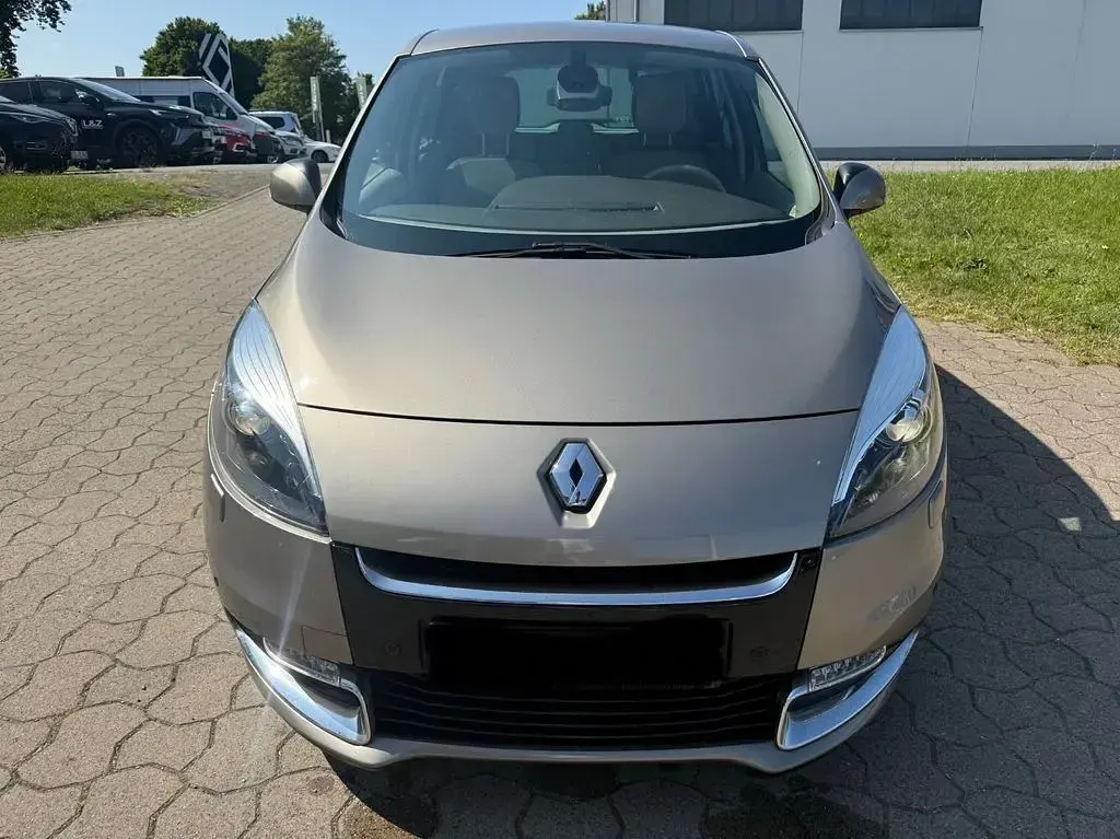 Gebraucht Renault Scénic III Bose Edition 140 PS (102 kW) 2012 Braun Van / Kleinbus