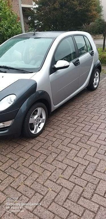 Silber Gebraucht 2005 Smart ForFour Pure Limousine | 2.000 € (Fairer Preis) - Bild 1/4