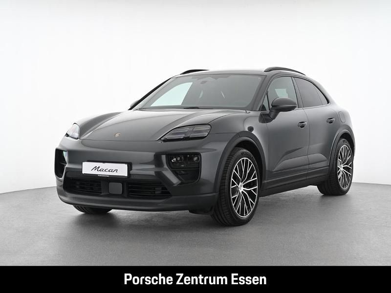 Tiefschwarzmetallic Gebraucht 2024 Porsche Macan SUV | 79.900 € (Fairer Preis) - Bild 1/4