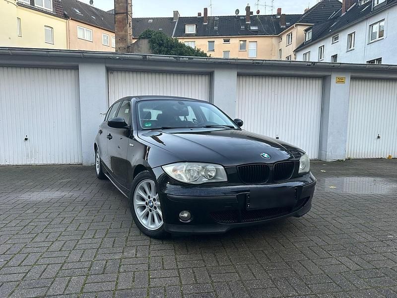 Schwarz Gebraucht 2006 BMW 118 Kleinwagen | 3.000 € (Guter Preis) - Bild 1/4