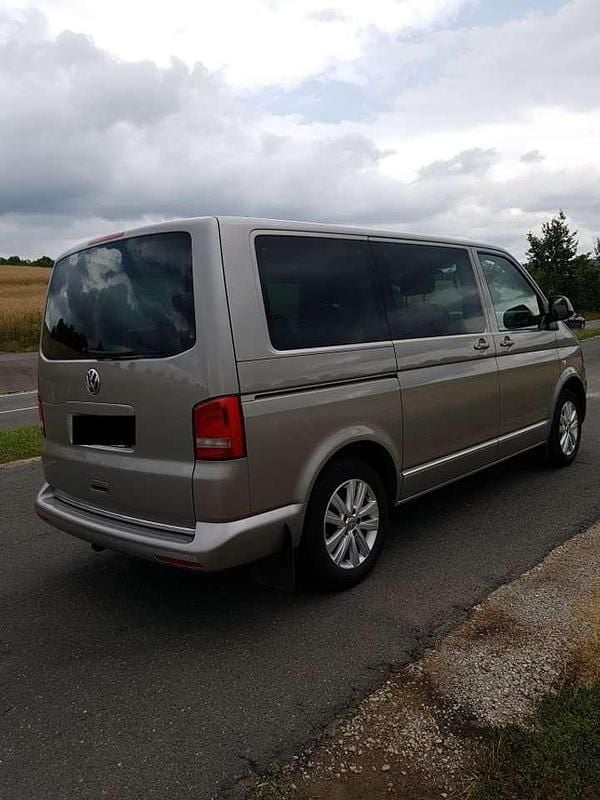 Gebraucht VW Multivan Highline 179 PS (131 kW) 2015 Beige Van / Kleinbus